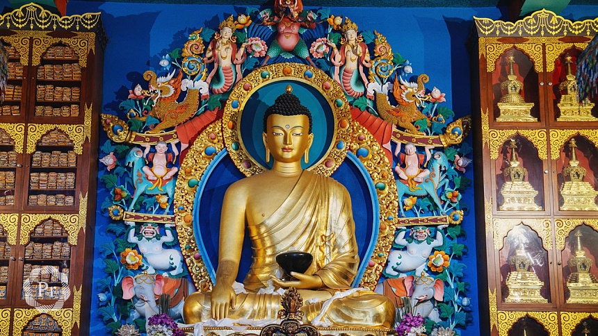 golden Buddha statue