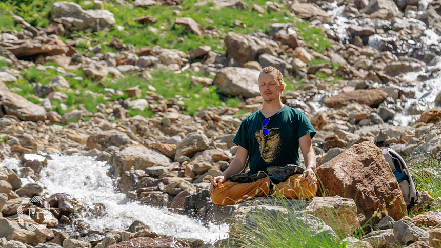 Mountain Bhramari Pranayama photo