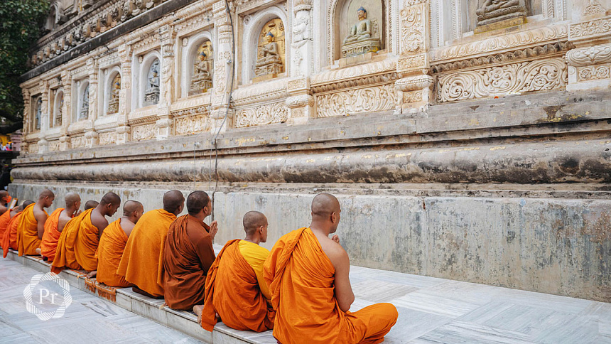 Buddha and meditation photo