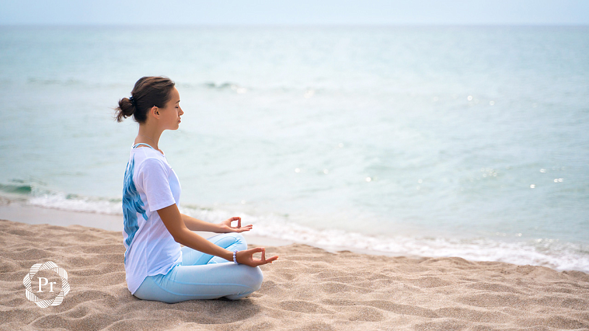 girl in the sea photo