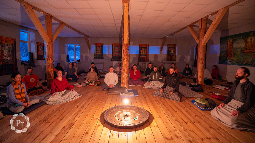 Om mantra in a group setting