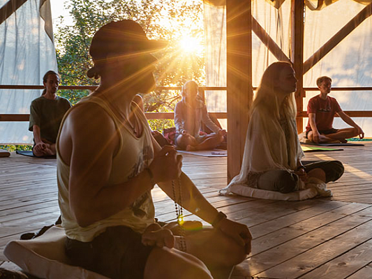 "Om" mantra: breathing chanting technique for harmonization of mind and body introduction